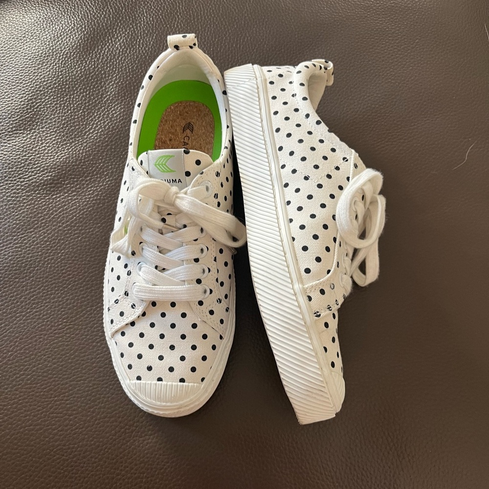 Cariuma OCA-low canvas sneaker in white polka dot. Size 10 women’s.